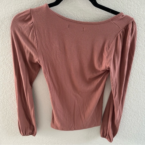 Abercrombie & Fitch Long-Sleeve Scoop-Neck Tee in terracotta red - Picture 6 of 6